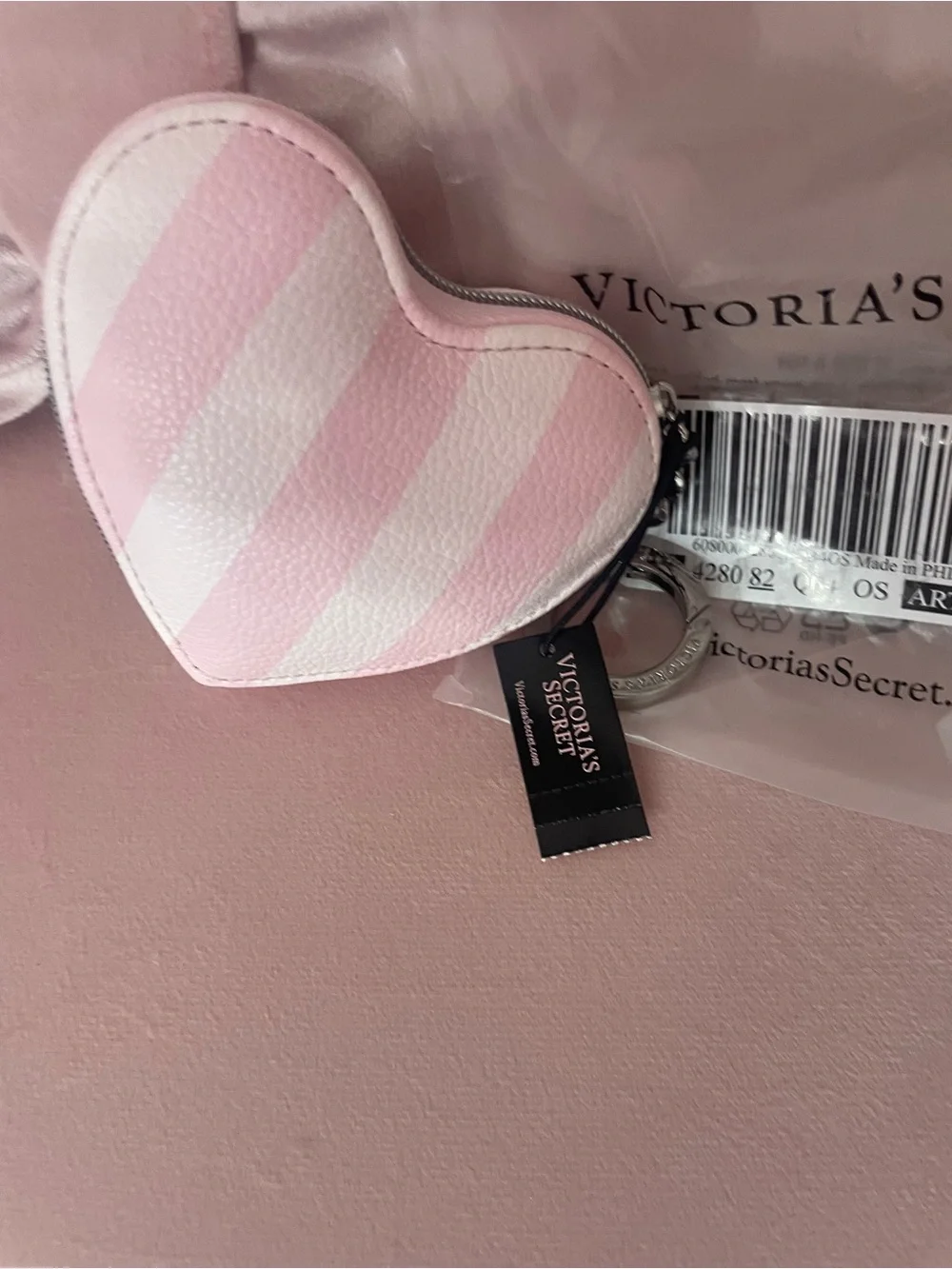 Victoria's Secret Pink & White Striped Heart Keyring Coin Pouch - Picture 4 of 4